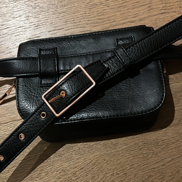 Matt & Nat Black Belt Bag - Picture 4 of 6